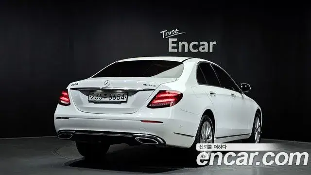 Mercedes-Benz E-Class 2020 — Фото 2/20