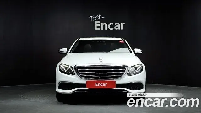Mercedes-Benz E-Class 2020 — Фото 3/20