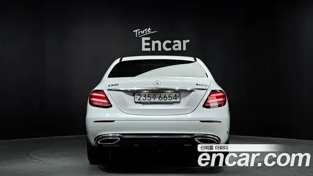 Mercedes-Benz E-Class 2020 — Фото 4/20