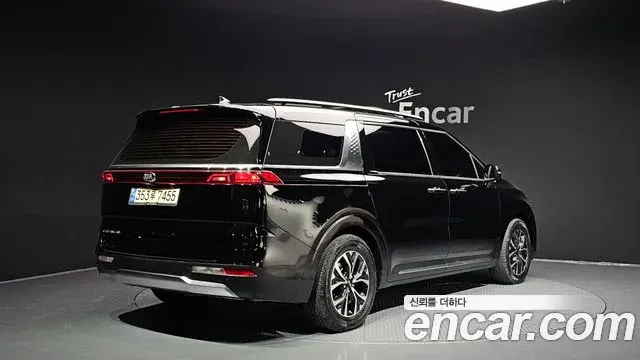 Kia Carnival 2020 — ფოტო 9/20