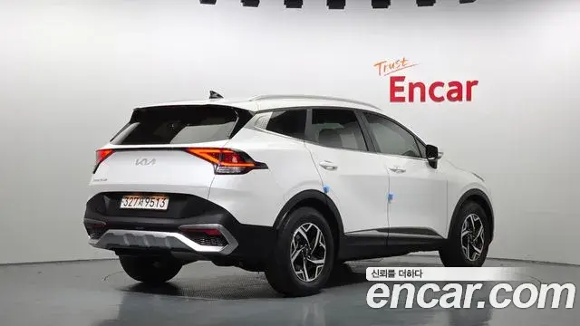 Kia Sportage 2021 — Фото 2/20