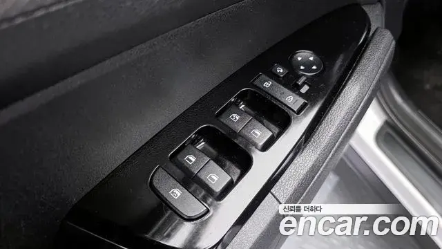 Kia Sportage 2021 — Фото 14/20