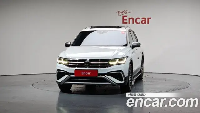 Volkswagen Tiguan Allspace 2022 — Şəkil 16/20