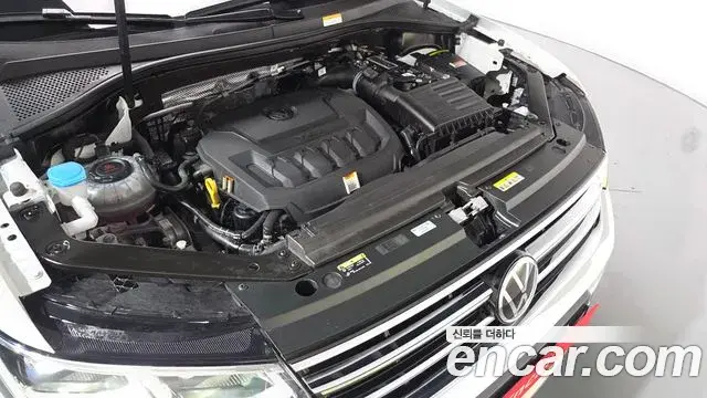 Volkswagen Tiguan Allspace 2022 — Şəkil 18/20