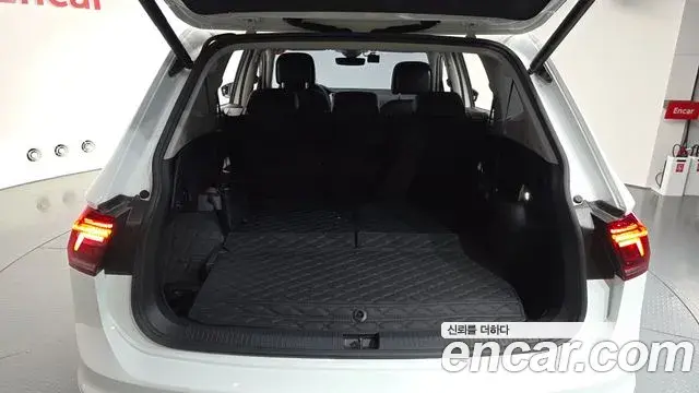 Volkswagen Tiguan Allspace 2022 — Şəkil 8/20