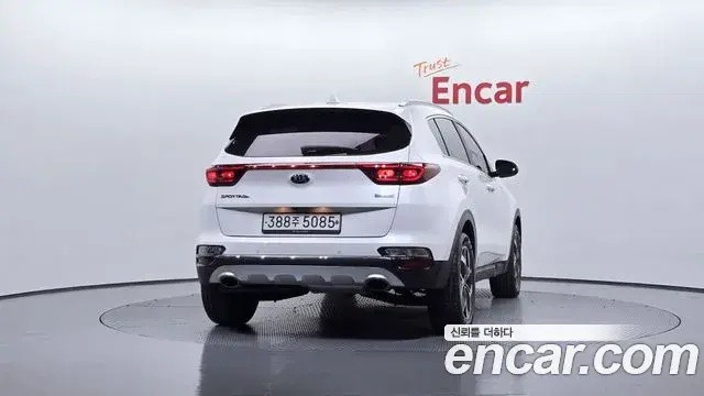 Kia Sportage The Bold 2020 — ფოტო 11/20