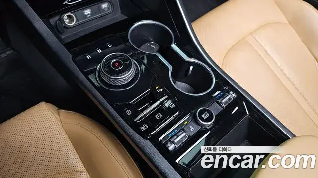 Kia K5 2022 — Şəkil 12/20