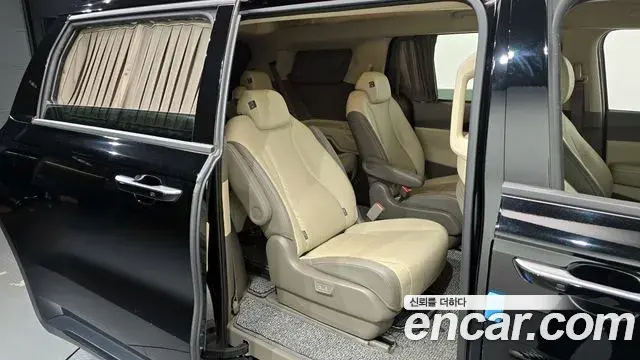 Kia Carnival 2024 — ფოტო 1/20