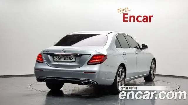 Mercedes-Benz E-Class 2019 — Şəkil 15/20
