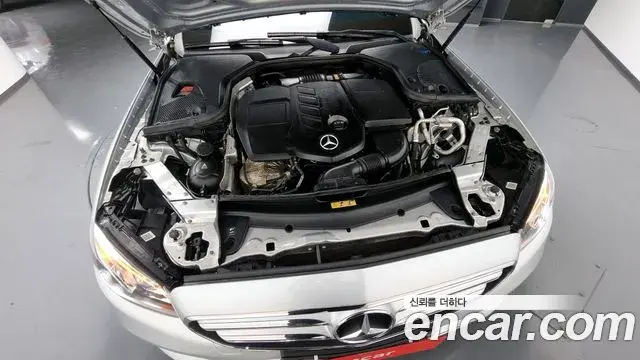 Mercedes-Benz E-Class 2019 — Şəkil 1/20