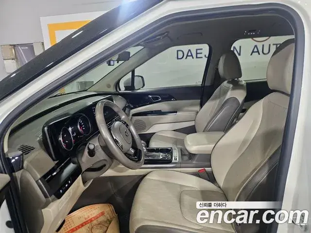 Kia Carnival 2021 — Фото 6/16