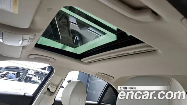Mercedes-Benz E-Class 2020 — ფოტო 12/20