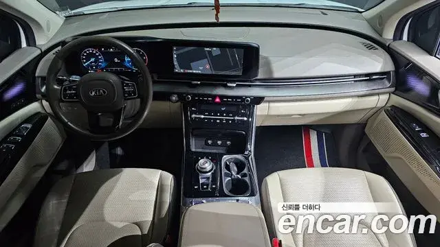 Kia Carnival 2020 — Фото 7/20