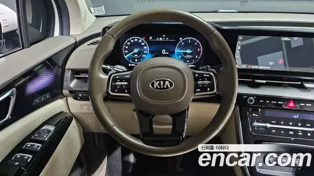 Kia Carnival 2020 — Фото 13/20
