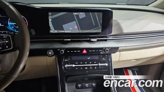Kia Carnival 2020 — Фото 14/20