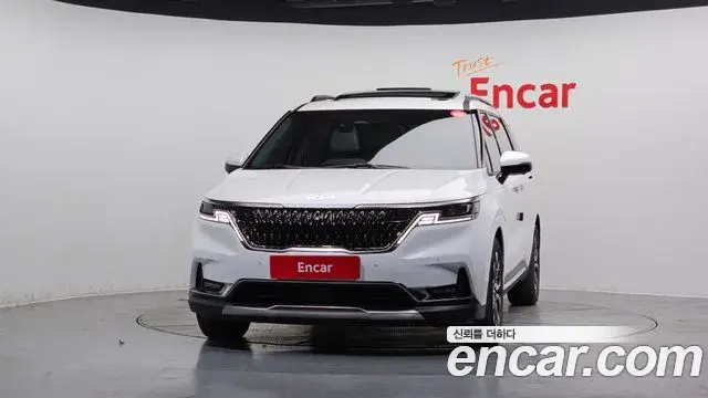 Kia Carnival 2022 — ფოტო 6/20