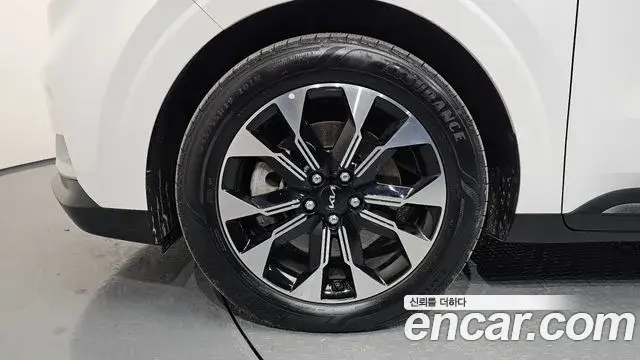 Kia Carnival 2022 — Фото 5/20