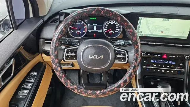 Kia Carnival 2022 — Фото 13/20