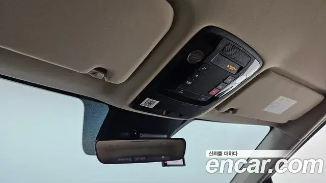 Kia Carnival 2022 — Фото 18/20