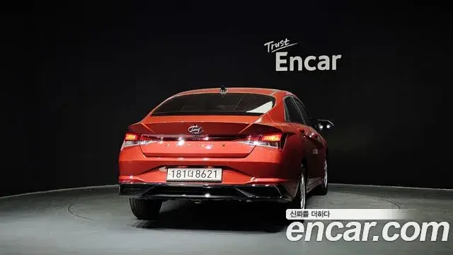 Hyundai The New Avante Hybrid 2022 — ფოტო 19/20