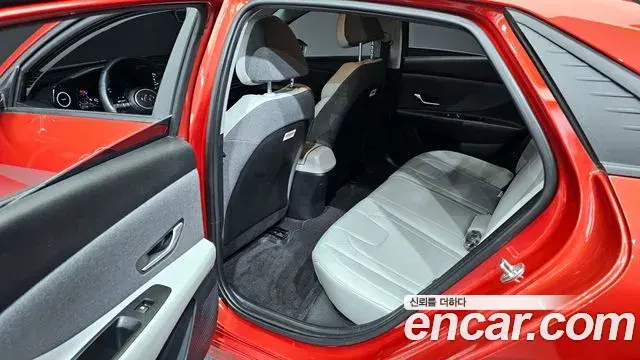 Hyundai The New Avante Hybrid 2022 — ფოტო 11/20