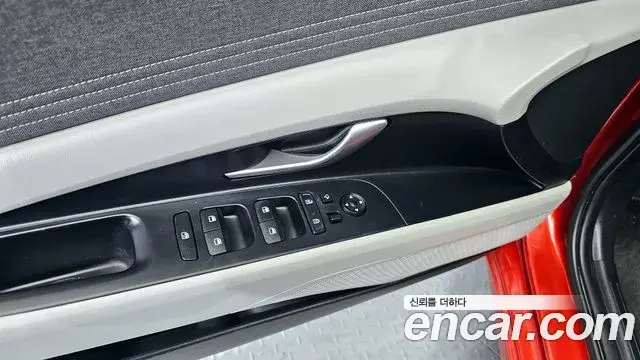 Hyundai The New Avante Hybrid 2022 — ფოტო 10/20