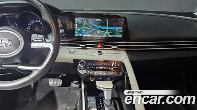 Hyundai The New Avante Hybrid 2022 — ფოტო 18/20
