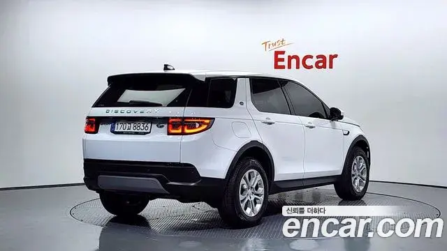Land Rover Discovery Sport 2021 — Photo 4/20