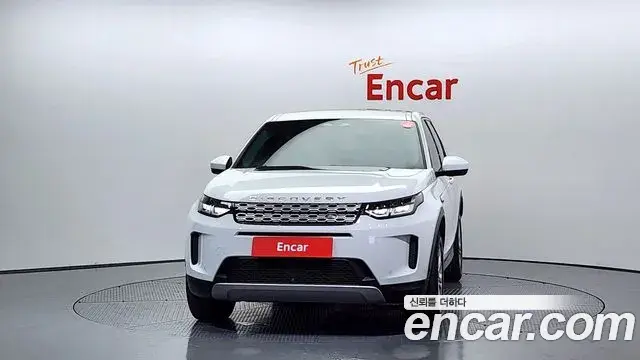 Land Rover Discovery Sport 2021 — Photo 1/20