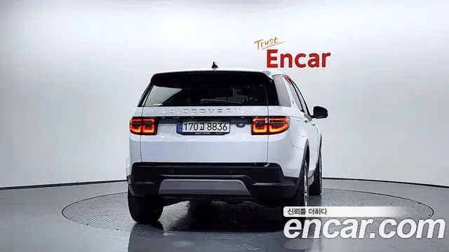 Land Rover Discovery Sport 2021 — Photo 5/20