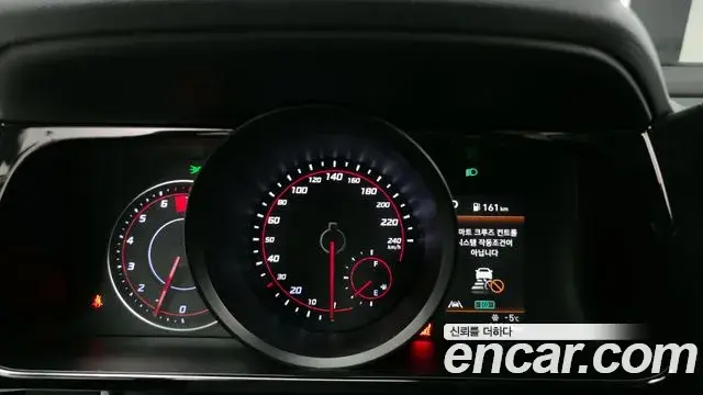Hyundai The New Avante Hybrid 2020 — ფოტო 5/20