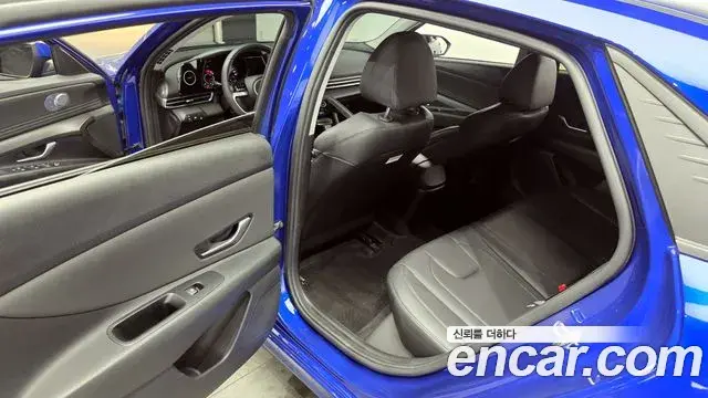 Hyundai The New Avante Hybrid 2020 — ფოტო 2/20