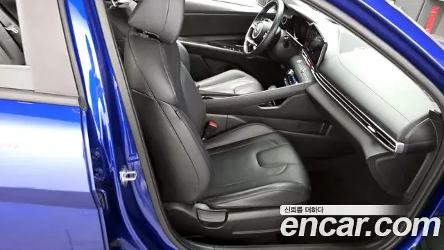 Hyundai The New Avante Hybrid 2020 — ფოტო 9/20
