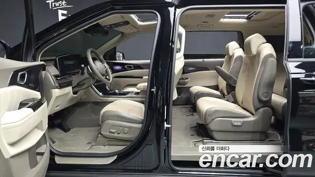 Kia Carnival 2023 — Фото 10/20