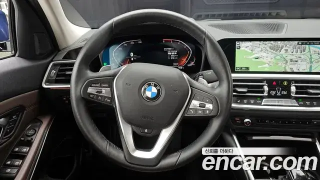 BMW 3 Series 2021 — Фото 13/20