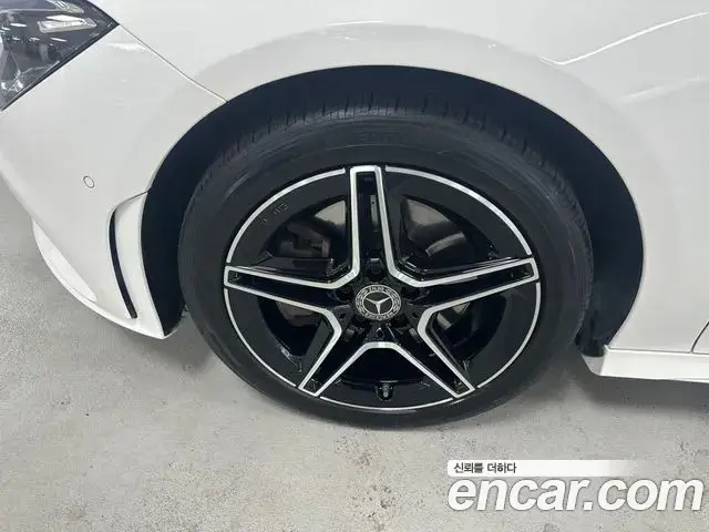 Mercedes-Benz CLA-Class 2023 — Фото 4/17