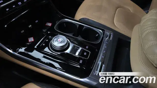 Kia Carnival 2023 — Фото 9/20