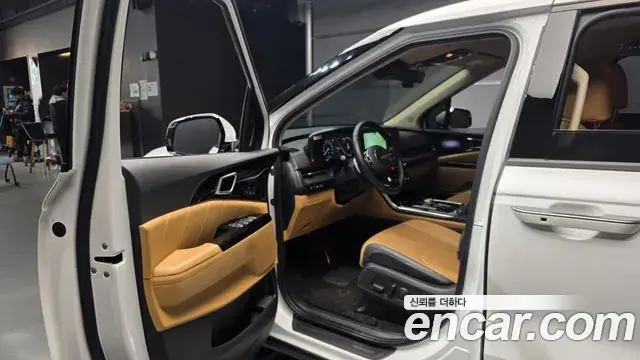 Kia Carnival 2023 — Фото 11/20