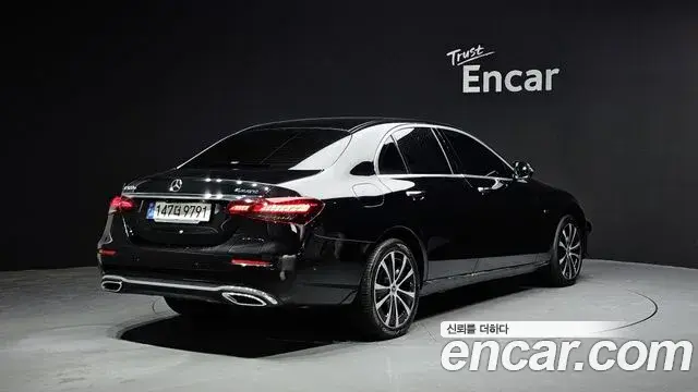Mercedes-Benz E-Class 2020 — Фото 2/20