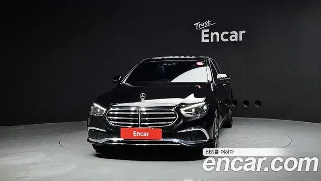 Mercedes-Benz E-Class 2020 — Фото 3/20