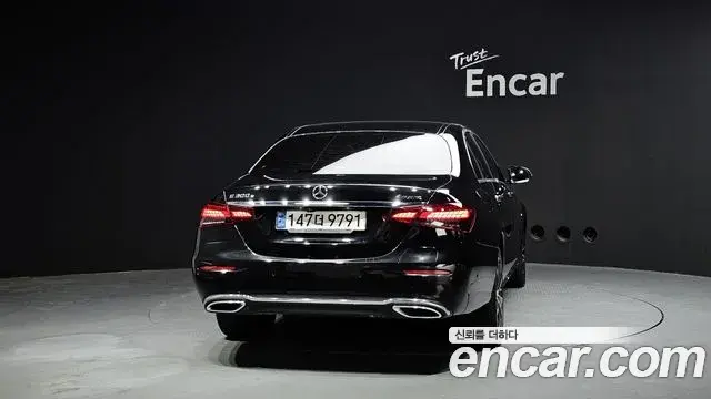 Mercedes-Benz E-Class 2020 — Фото 4/20