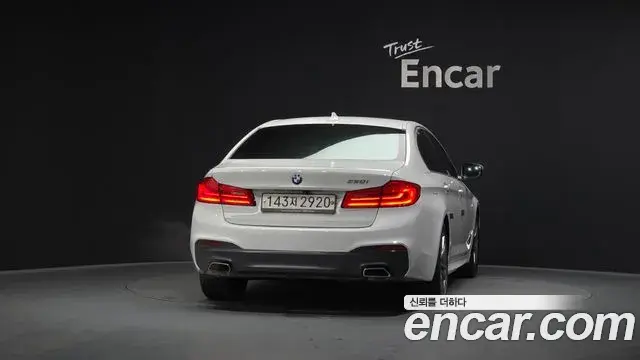 BMW 5 Series 2020 — Photo 17/20