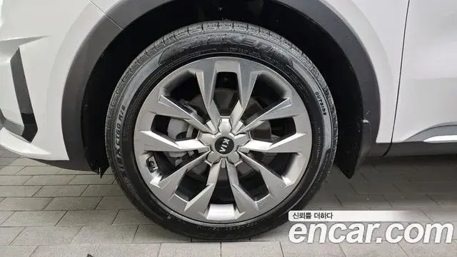 Kia Sorento 2020 — Фото 5/20