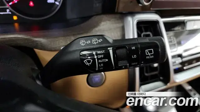 Kia Sorento 2020 — Фото 18/20