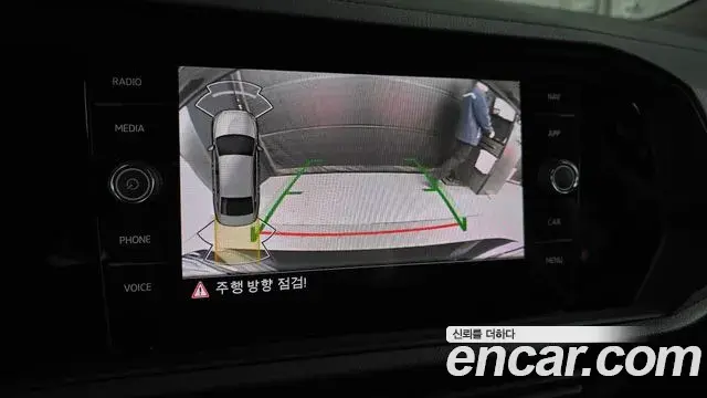 Volkswagen Jetta 2024 — Photo 16/20