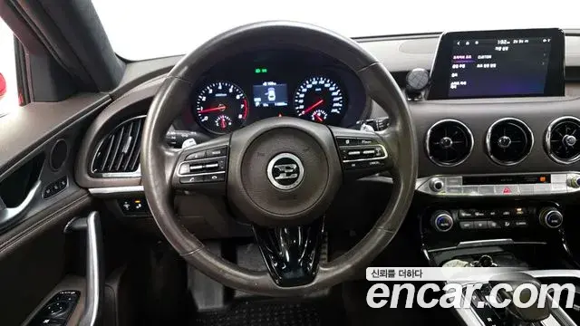 Kia Stinger 2019 — ფოტო 10/20