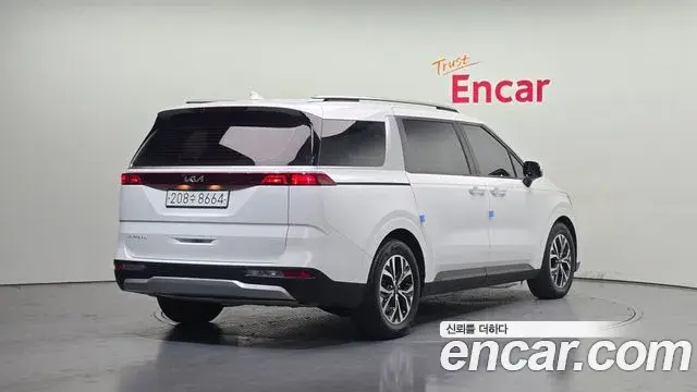 Kia Carnival 2022 — Фото 2/20