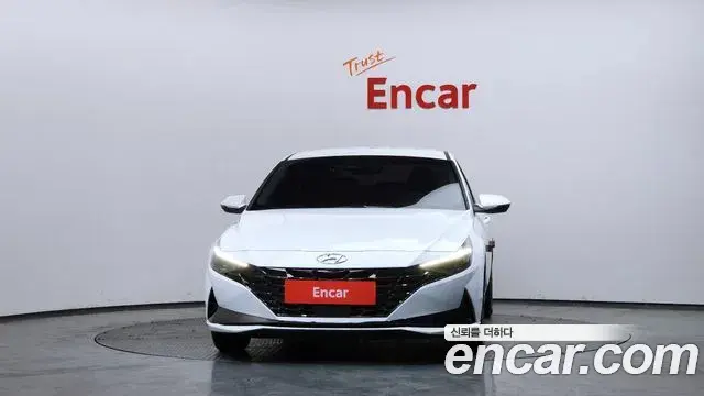 Hyundai The New Avante Hybrid 2020 — Photo 3/20