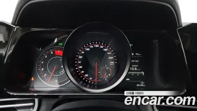 Hyundai The New Avante Hybrid 2020 — Photo 12/20