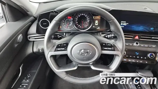 Hyundai The New Avante Hybrid 2020 — Photo 11/20